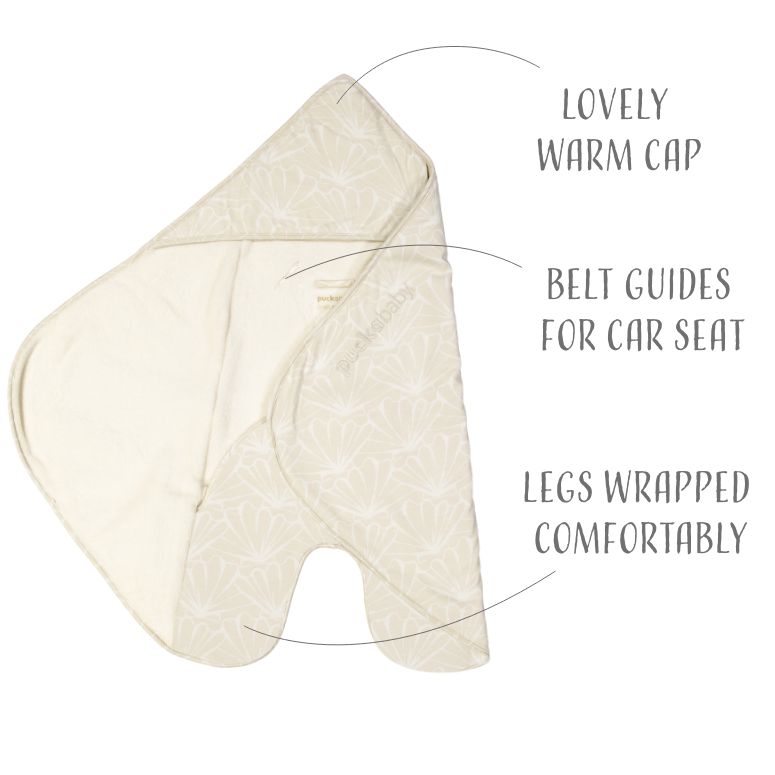 Lovely warm cap - Belt guides for the car seat - legs are wrapped comfortably - 0-7 months